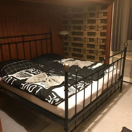 Jazmin Apartman Διαμέρισμα Πετς Εξωτερικό φωτογραφία